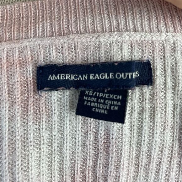 American Eagle Outfitters Sweater Size XS EUC - Picture 6 of 7
